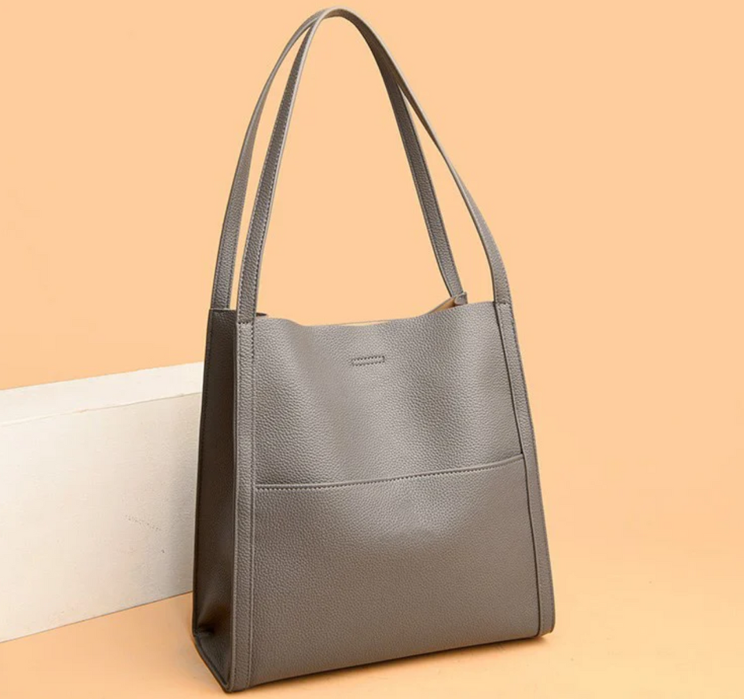 SOLANDA LEATHER SHOULDER BAG
