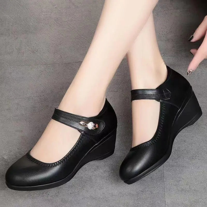 LYDIA MID-HEEL COMFORT SHOES