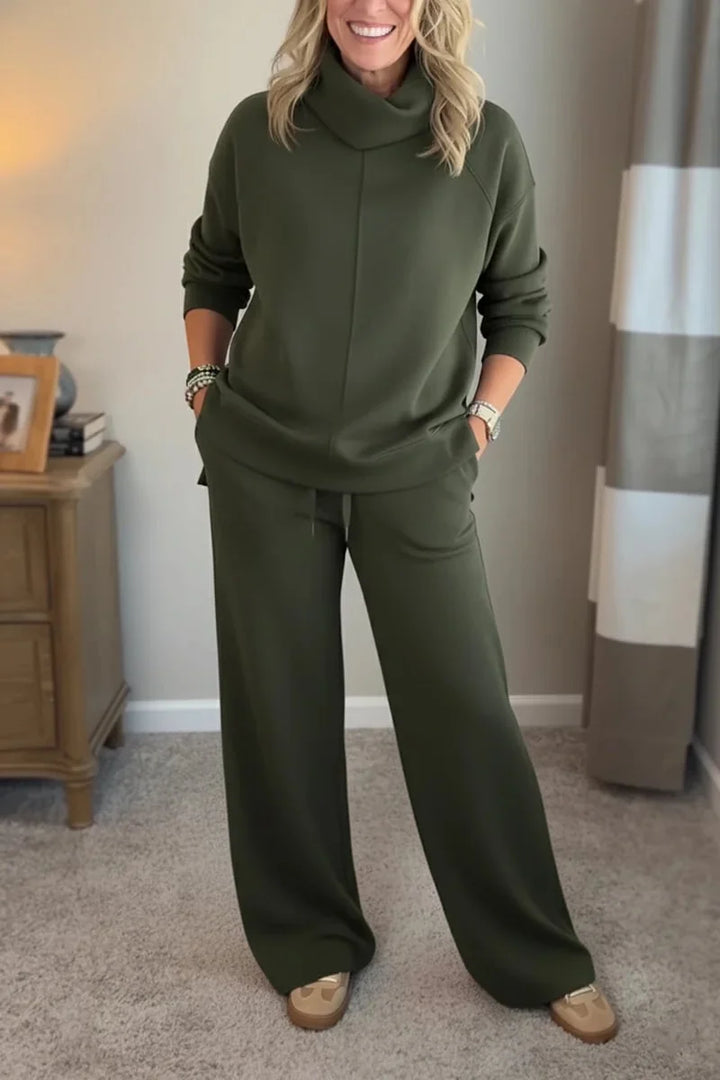 THALIA COZY TWO-PIECE TURTLENECK TRAVEL SET