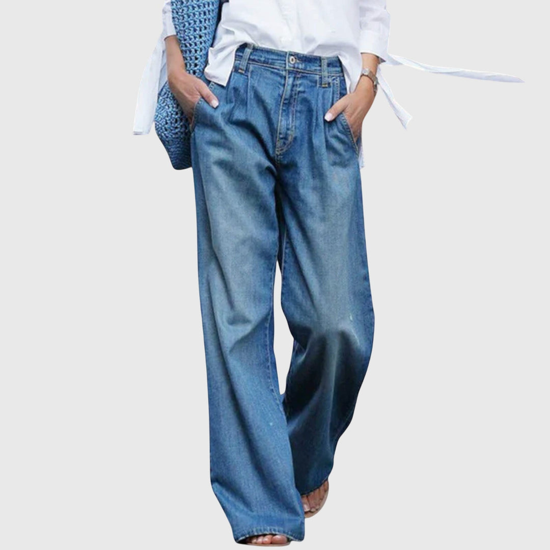 AVA JEANS WITH WIDE LEGS