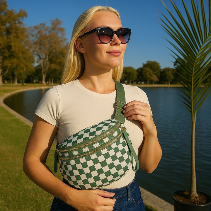 JULIA THE ROOMIEST BUM BAG