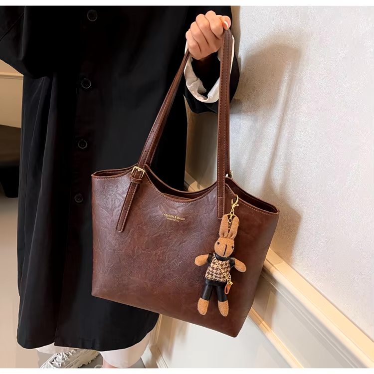 KATHERYN RUSTIC EDGE TOTE BAG