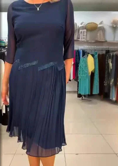 ELENIA ELEGANT PLEATED DRESS