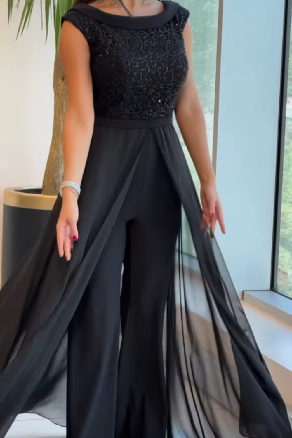MELINDA STRASS BLACK DRESS