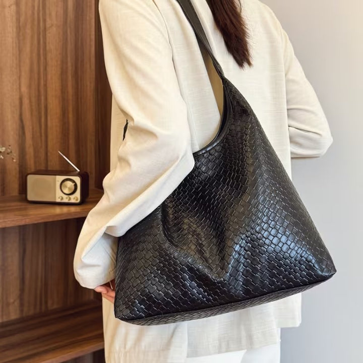 OPHELIA VINTAGE WOVEN CROSSBODY BAG