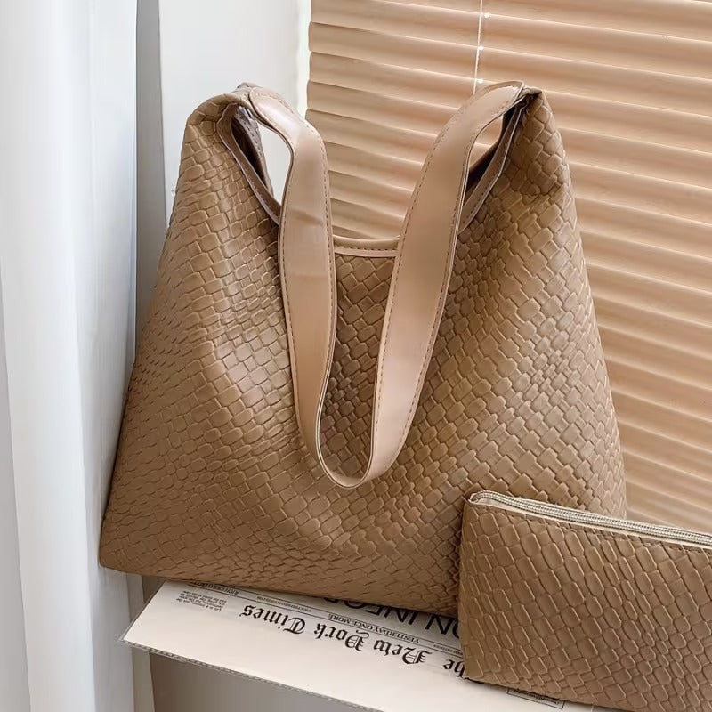 OPHELIA VINTAGE WOVEN CROSSBODY BAG