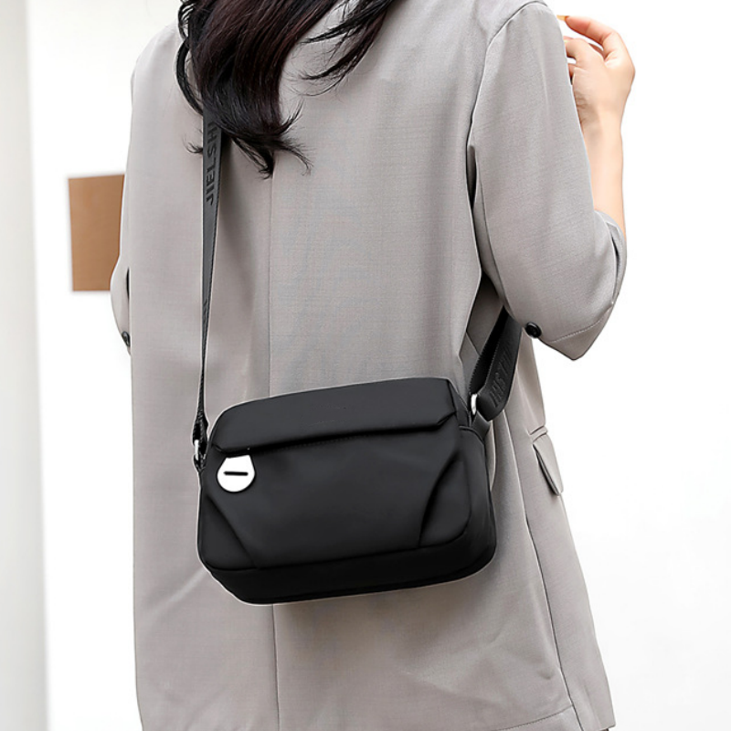 NATALIA LIGHTWEIGHT MINIMALIST SHOULDER BAG