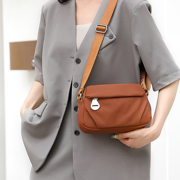 NATALIA LIGHTWEIGHT MINIMALIST SHOULDER BAG